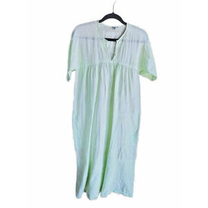 Lime Green Cotton Nightgown Medium Embroidered Lightweight Lounge Dress w Pocket